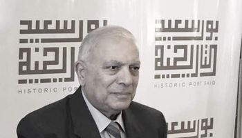 محافظ بورسعيد ينعي اللواء مصطفى كامل 
