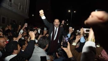 خروج المحامي وائل رشدي - أحد محامين مطروح
