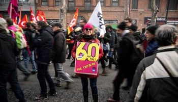 إضرابات النقابات العمالية في فرنسا