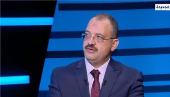الدكتور أشرف فتحي، أستاذ الاقتصاد والتمويل
