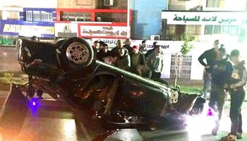 حادث انقلاب سيارة ملاكي 