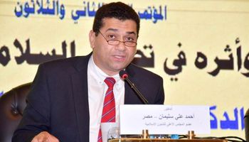 الدكتور أحمد سليمان عضو المجلس الأعلى للشؤون الإسلامية