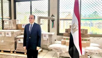 السفير المصري يسلم الجانب البوروندي شحنات مساعدات طبية مقدمة من الوكالة المصرية للشراكة من أجل التنمية