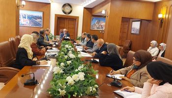 محافظ بورسعيد يترأس اجتماع اللجنة العليا للمخابز بمحافظة بورسعيد. 