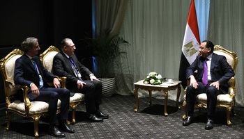 رئيس الوزراء يلتقى امدير المكتب الإقليمي للدول العربية ببرنامج الأمم المتحدة الإنمائي