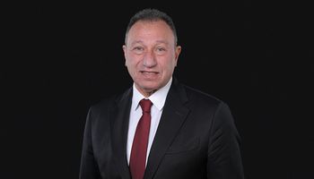 محمود الخطيب رئيس الأهلي