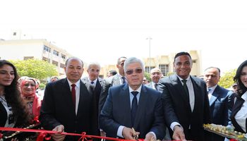 وزير التعليم العالي يتفقد جامعة المنصورة ويفتتح عدة مشروعات تعليمية وخدمية بها