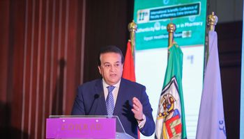 وزير الصحة يفتتح مؤتمر كلية الصيدلة بجامعة القاهرة