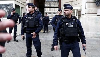 إصابة 7 بينهم 6 أطفال في عملية طعن بفرنسا