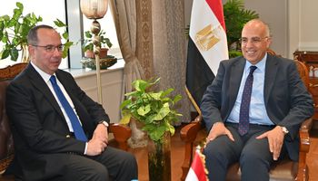 وزير الري يستقبل سفير مصر لدى دولة جنوب السودان