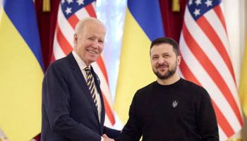 الرئيس الأوكراني والأمريكي 