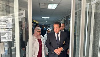 خلال زيارة وزير الصحة لمستشفى القاهرة الجديدة