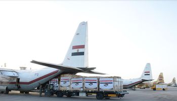 مصر ترسل مساعدات إنسانية للشعب الليبى