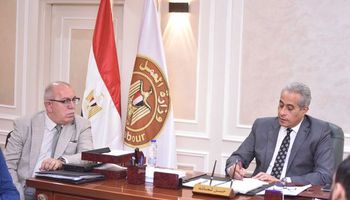 وزير العمل يلتقي قيادات معهد السالزيان الإيطالي بالقاهرة 