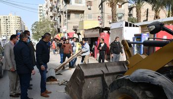 رفع الاشغالات والقمامة بوسط مدينة الفيوم 