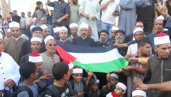 مسيرة للتضامن مع الشعب الفلسطيني