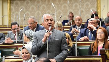 أحمد العوضي رئيس لجنة الدفاع بمجلس النواب