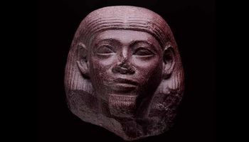حل لغز العثور على آثار مصرية تحت فناء مدرسة في إسكتلندا
