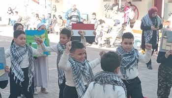مدرسة احمد عرابي تحتفل بعيد الطفولة 