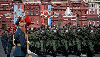 احتفالات الساحة الحمراء في روسيا