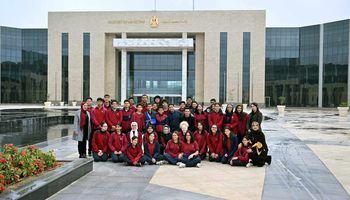 "مجلس الوزراء" يستقبل طلاب مدرسة "النيل" ضمن جولتهم لزيارة معالم العاصمة الإدارية الجديدة