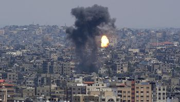 محلل تركي يفضح مخطط الجيش الإسرائيلي الجديد لتهجير أهل غزة