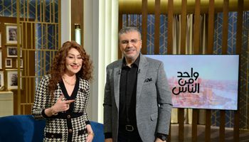 إيناس مكي مع عمرو الليثي