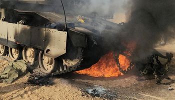 دبابة عبرية محترقة