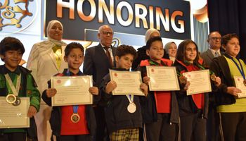 محافظ بورسعيد يكرم 12 طالب من طلاب المدرسة الدولية لفوزهم  على المستوى الجمهورى في مجال العلوم والتكنولوجيا والروبوت. 