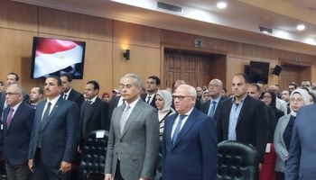  بورسعيد: عمال مصر بجهدهم وعرقهم سيخرجوا مصر من ظروفها الاقتصادية 