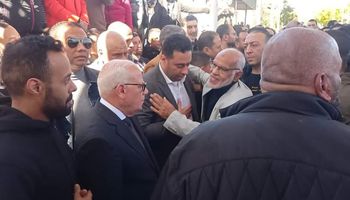 بورسعيد يتقدم صفوف المشيعين لجنازة « والد النائب أحمد فرغلي» و يشارك في تلقي العزاء 