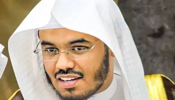 عودة الشيخ ياسر الدوسري لإمامة المسجد الحرام خلال شهر رمضان
