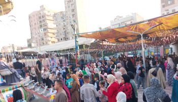 احتفال المواطنين بعيد الفطر المبارك فى حديقة الفردوس