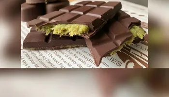 الشوكولاتة التريند بحشوة الكنافة