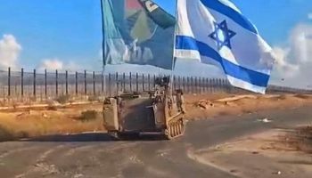 دبابات اسرائيلية تسير في محور فلاديلفيا