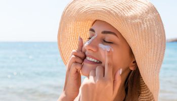 كيفية الحفاظ على صحة بشرتك في الصيف
