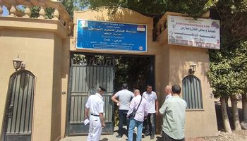 غلق وتشميع ٦ مدارس سودانية في ابو النمرس