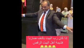 وصلة رقص بلدي في حفل تخرج