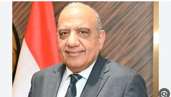 دكتور محمود عصمت وزير الكهرباء 