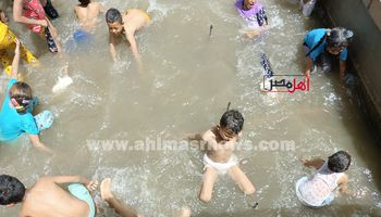 هروب الصغار للمياه