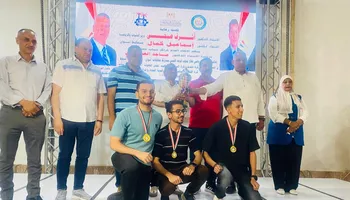 الفائزين 