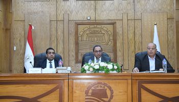 جانب من اجتماع المجلس التنفيذي بقنا