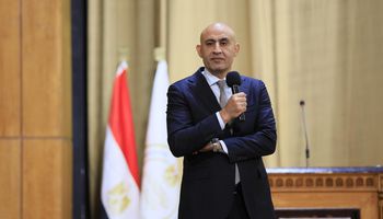 وزير التربية والتعليم 