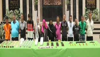 المتهمين 