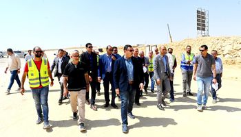 وزير الإسكان 