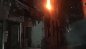 بسبب عقب سيجارة حشيش .. حريق يلتهم منزل قديم بحى العرب ببورسعيد 
