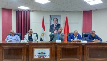 تعليم بورسعيد : عدم السماح  لطلاب الاعدادية  أو الملاحظ باصطحاب الهاتف المحمول وملحقاته داخل اللجنة