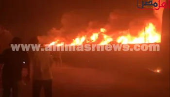 جانب من الحريق