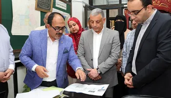 جانب من جولات محافظ الإسماعيلية    