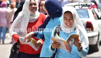 جانب من طلاب أولى ثانوي